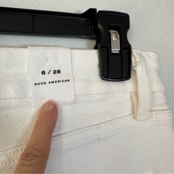 Good American Good Classic Slim Bootcut Jeans New - Picture 8 of 16